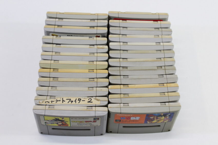 Wholesale Lot of 24 Nintendo Super Famicom Games SFC (Untested / Uncleaned)