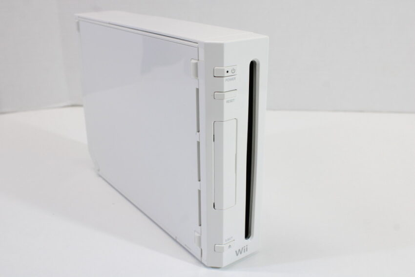 Boxed Nintendo Wii White Console With Wii Party (B)