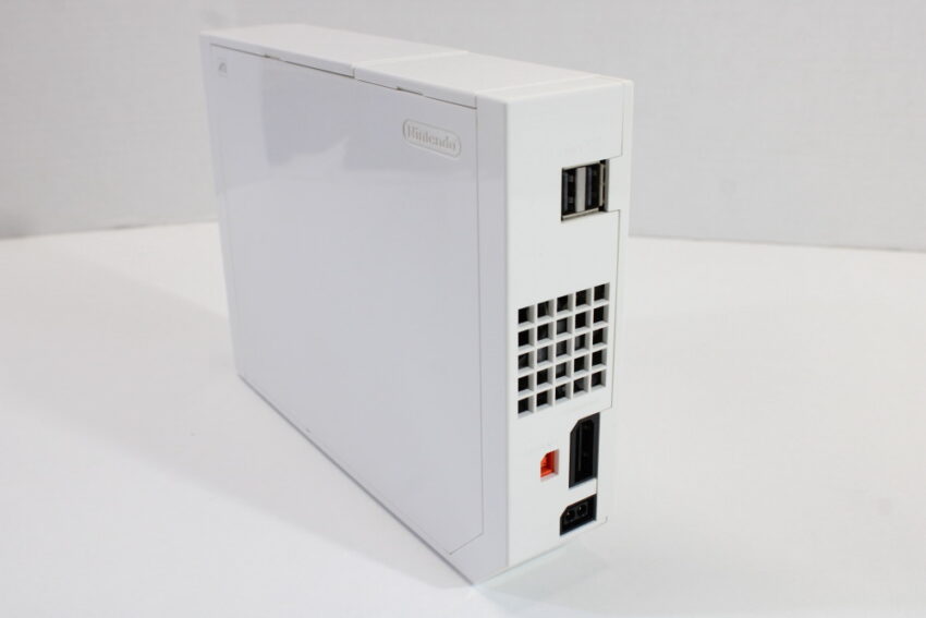 Boxed Nintendo Wii White Console With Wii Party (B)
