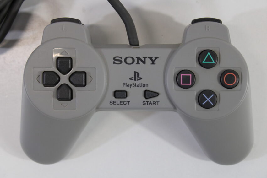 Official Sony PlayStation Controller Pad Gray SCPH-1080 OEM (B)