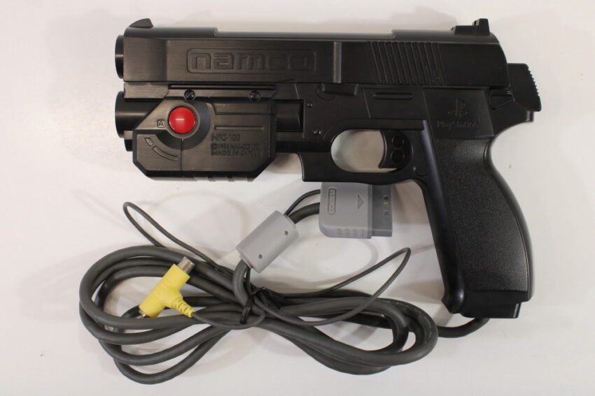 Boxed Namco NPC-103 GunCon Light Gun Controller Playstation PS1 PS2 (B)