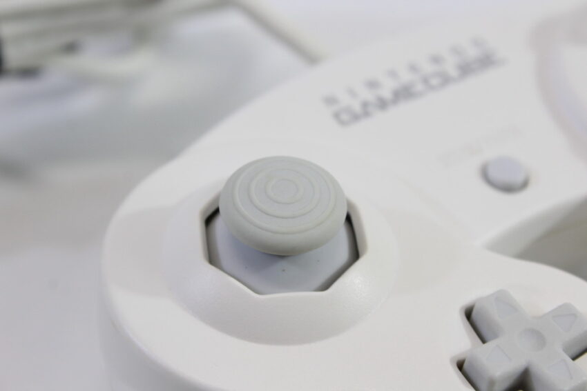 Official Nintendo Gamecube Controller White Long Cord T3 OEM GC (C)