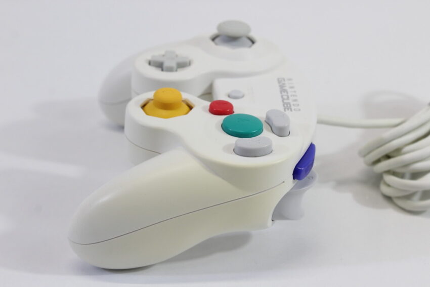Official Nintendo Gamecube Controller White Long Cord T3 OEM GC (C)
