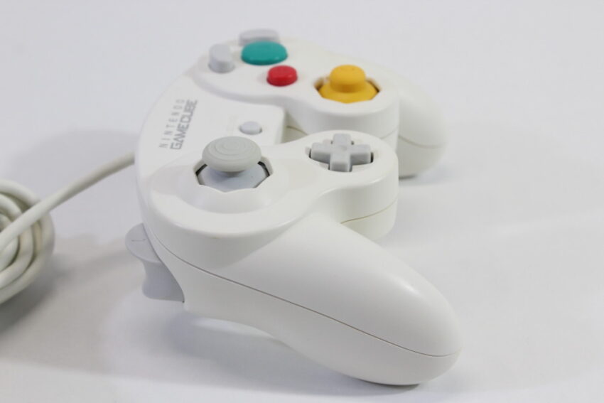 Official Nintendo Gamecube Controller White Long Cord T3 OEM GC (C)