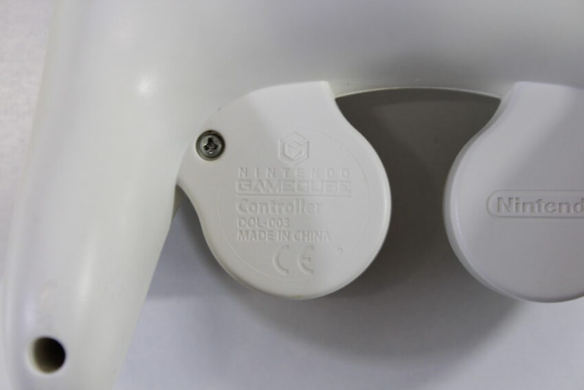 Official Nintendo Gamecube Controller White Long Cord T3 OEM GC (C)