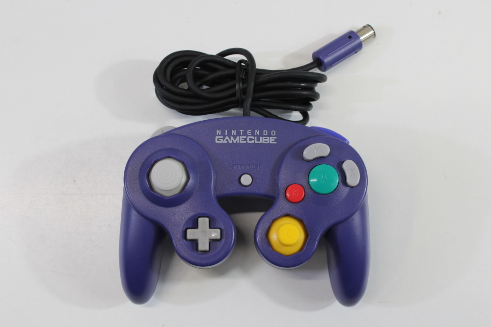 Nintendo GameCube System Indigo popular Purple Console DOL-001 2 Controllers Memory Card