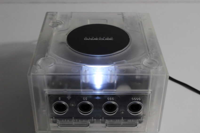 Nintendo GameCube Clear White Console DOL-001 W/ US/JPN Region Switch & Black Controller AV Cable AC Adapter 128MB Memory Card GC Play US & Japan Region Games White LED (A)