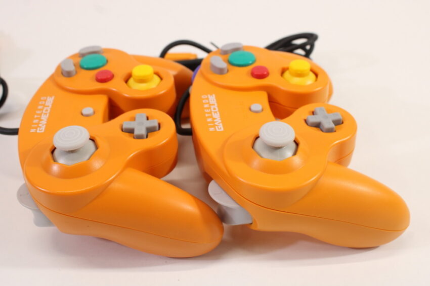 Lot of 2 Official Nintendo Gamecube Controller Spice Orange Discolored GC (C) GameCube