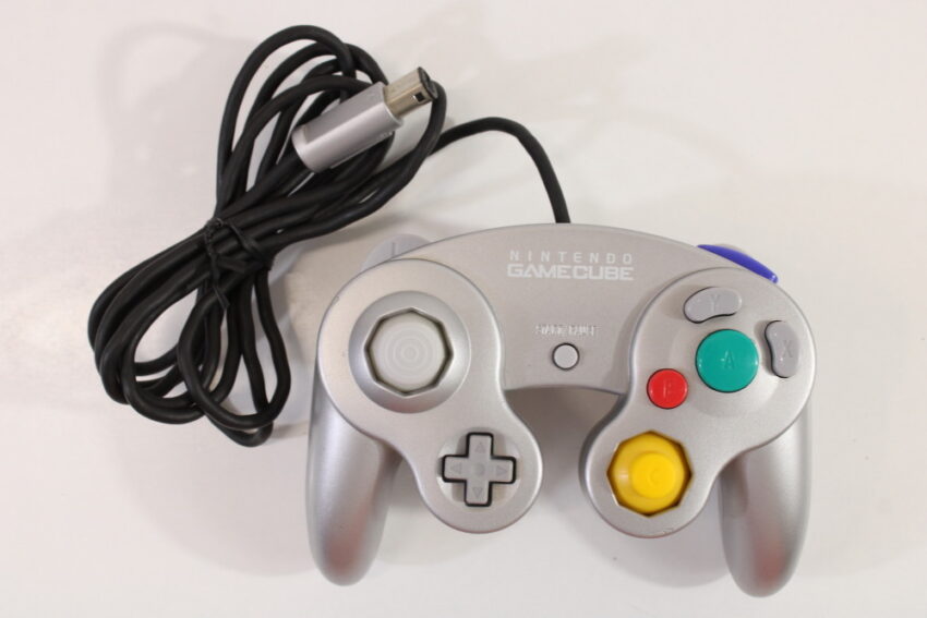 Official Nintendo Gamecube Controller Platinum Silver Cosmetic Wears GC (C)
