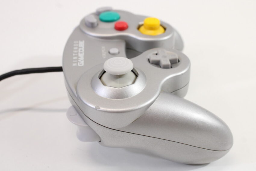 Official Nintendo Gamecube Controller Platinum Silver Cosmetic Wears GC (C)