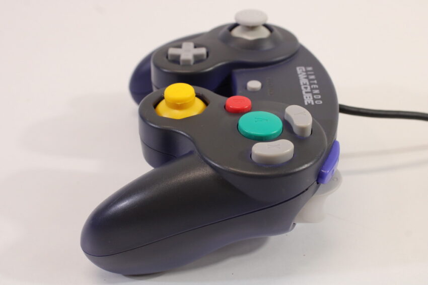 Official Nintendo Gamecube Controller Indigo Purple Discolored GC (C)