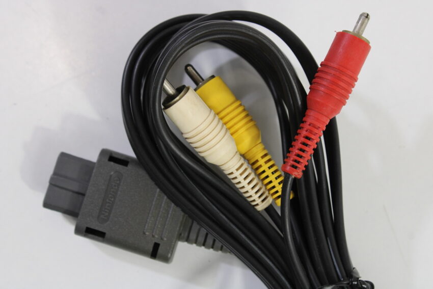 OEM Nintendo RCA AV Cable GC SNES N64 SFC Discolored (C)