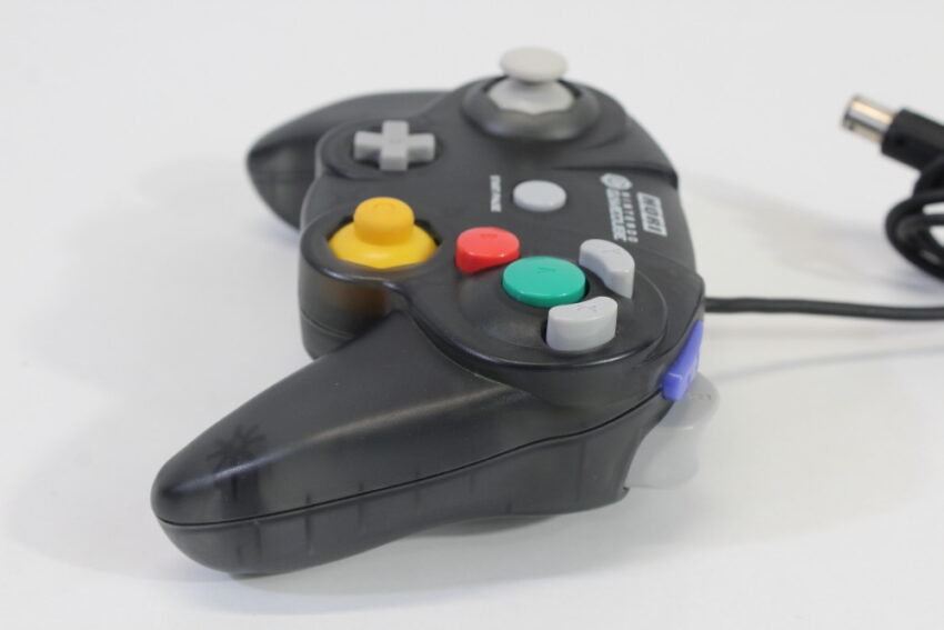 Official HORI Pad Cube Nintendo Gamecube Controller Clear Black (B)