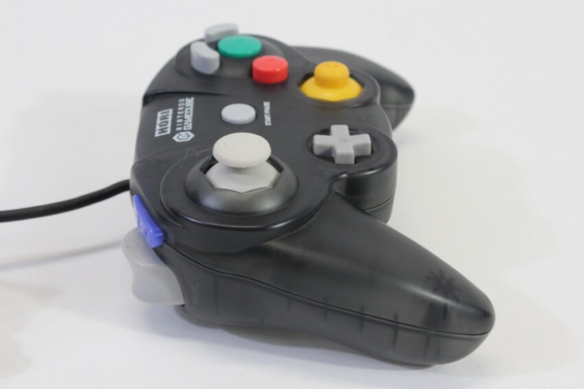 Official HORI Pad Cube Nintendo Gamecube Controller Clear Black (B)