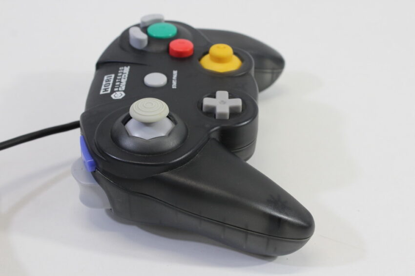 Official HORI Pad Cube Nintendo Gamecube Controller Clear Black OEM (B)