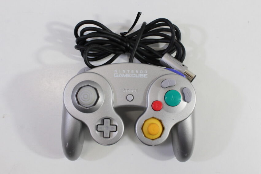 Nintendo GameCube Platinum Silver Console & Controller AC Adapter AV Cable GC Play US Region Games (B)