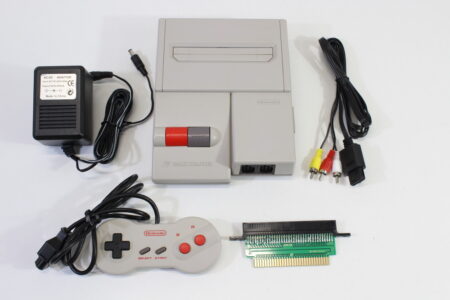AV Famicom Console "New Famicom" Controller x1 AC Adapter AV Cable & NES Pin Converter (B) Nintendo Famicom FC