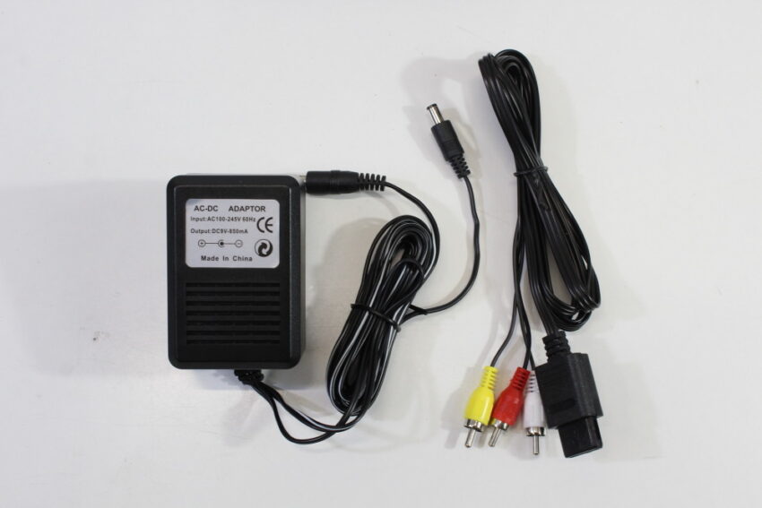 AV Famicom Console "New Famicom" Controller x1 AC Adapter AV Cable & NES Pin Converter (B) Nintendo Famicom FC