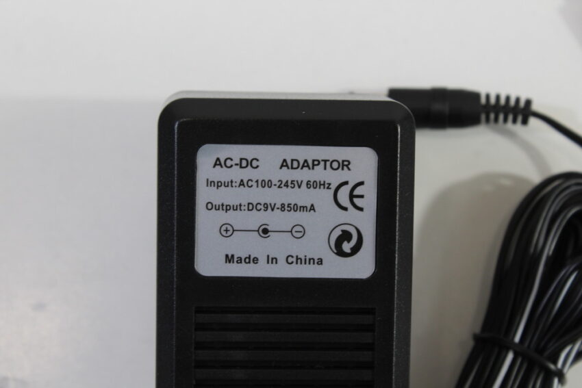 AV Famicom Console "New Famicom" Controller x1 AC Adapter AV Cable & NES Pin Converter (B) Nintendo Famicom FC