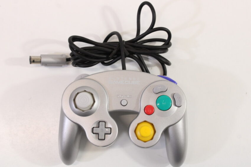 Official Nintendo Gamecube Controller Platinum Silver T3 (C Cosmetic Wears) Nintendo GameCube GC
