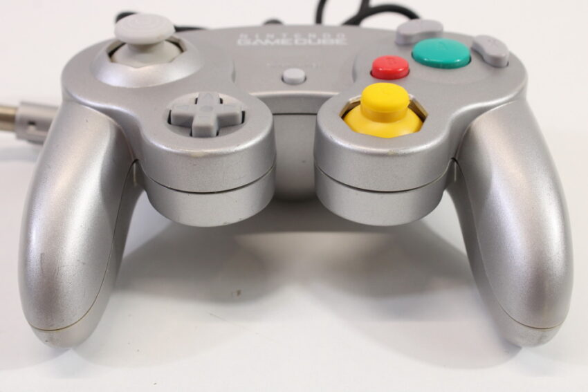 Official Nintendo Gamecube Controller Platinum Silver T3 (C Cosmetic Wears) Nintendo GameCube GC