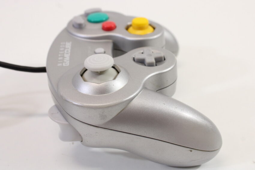 Official Nintendo Gamecube Controller Platinum Silver T3 (C Cosmetic Wears) Nintendo GameCube GC