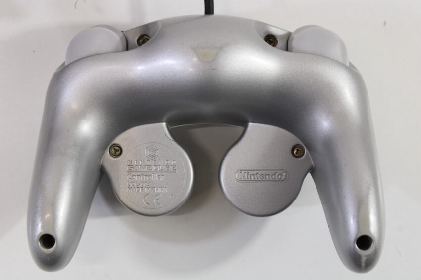 Official Nintendo Gamecube Controller Platinum Silver T3 (C Cosmetic Wears) Nintendo GameCube GC
