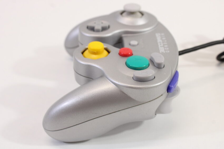 Official Nintendo Gamecube Controller Platinum Silver T3 (C Cosmetic Wears) Nintendo GameCube GC