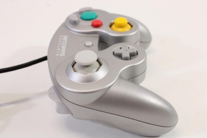 Official Nintendo Gamecube Controller Platinum Silver T3 (C Cosmetic Wears) Nintendo GameCube GC