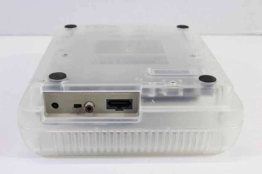 Super Famicom Console Transparent Crystal Clear White AC AV NTSC REGION FREE Slow RGB LED (B Crack on the bottom shell) Super Nintendo SNES Super Famicom SFC