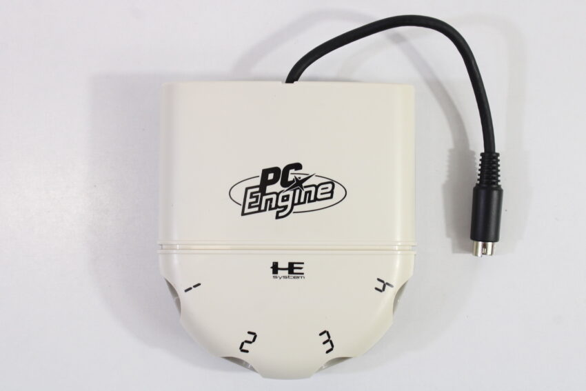 Official PC Engine Battle Tap BT-BG2 4-Way Multitap Small Shell Crack (B)