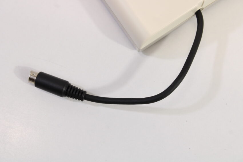 Official PC Engine Battle Tap BT-BG2 4-Way Multitap Small Shell Crack (B)