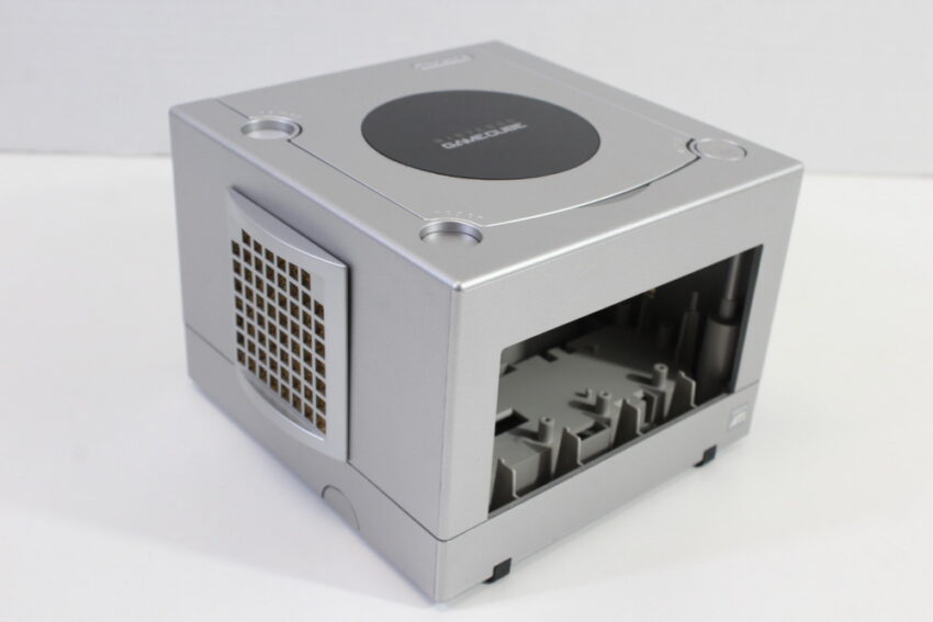Nintendo GameCube OEM Replacement Shell Only Platinum Silver DOL-001 (For Parts or Repair) Nintendo GameCube GC