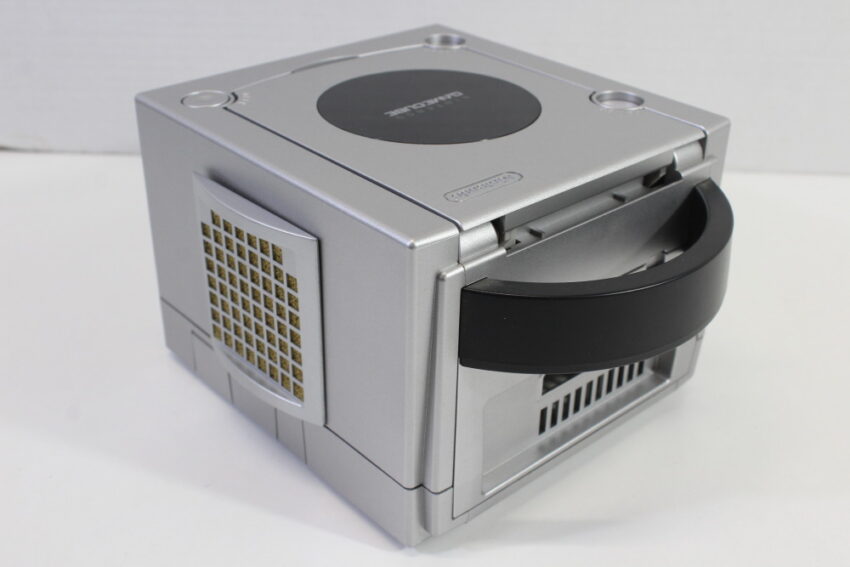 Nintendo GameCube OEM Replacement Shell Only Platinum Silver DOL-001 (For Parts or Repair) Nintendo GameCube GC