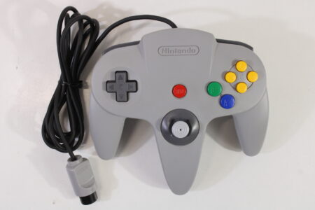 Official Nintendo 64 Controller Gray 8/10 Tight Stick Discolor / Wears N64 (B)