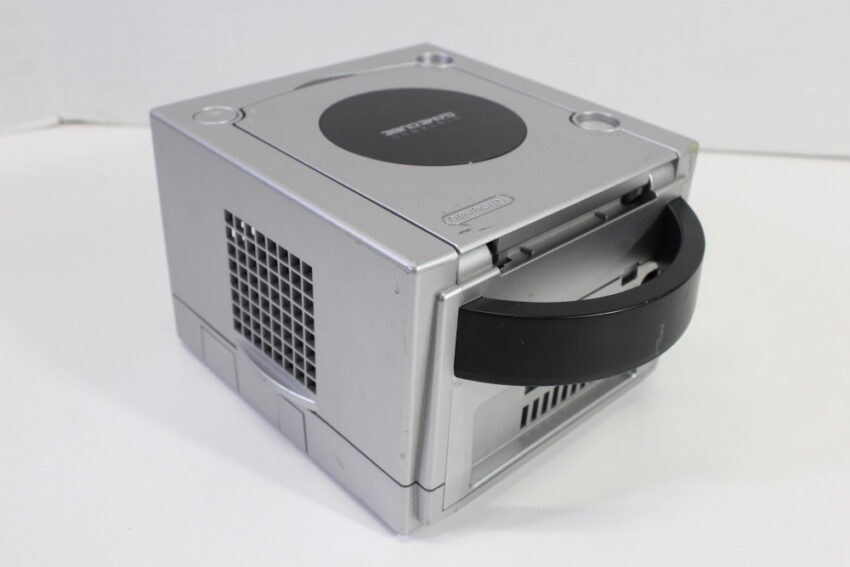 Nintendo GameCube OEM Replacement Shell Only Platinum Silver DOL-001 (For Parts or Repair) Nintendo GameCube GC