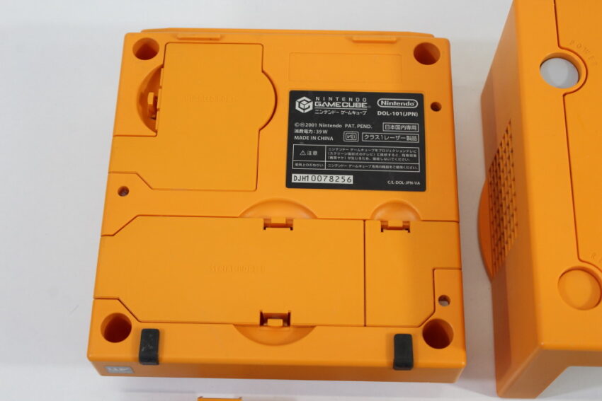 Nintendo GameCube OEM Replacement Shell Only Spice Orange DOL-101 (For Parts or Repair) Nintendo GameCube GC