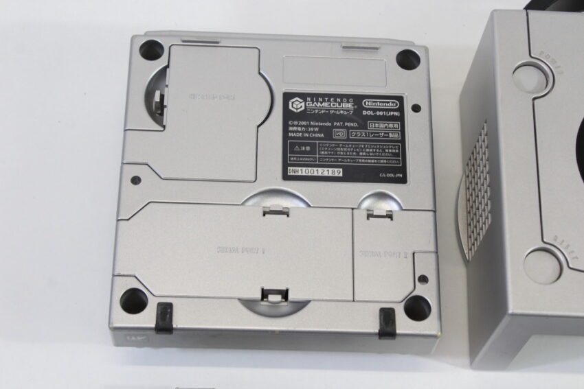 Nintendo GameCube OEM Replacement Shell Only Platinum Silver DOL-001 (For Parts or Repair) Nintendo GameCube GC