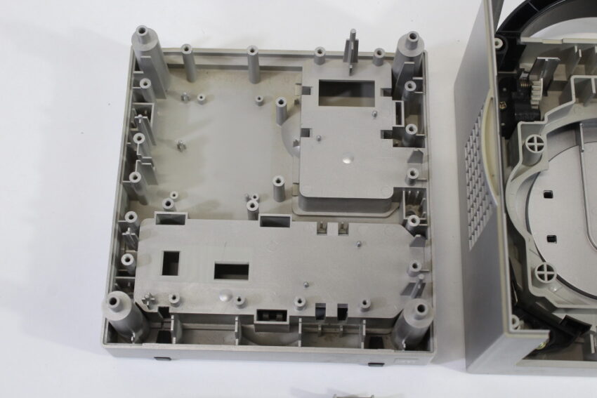 Nintendo GameCube OEM Replacement Shell Only Platinum Silver DOL-001 (For Parts or Repair) Nintendo GameCube GC