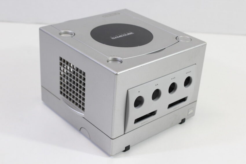 Nintendo GameCube OEM Replacement Shell Only Platinum Silver DOL-001 (For Parts or Repair) Nintendo GameCube GC