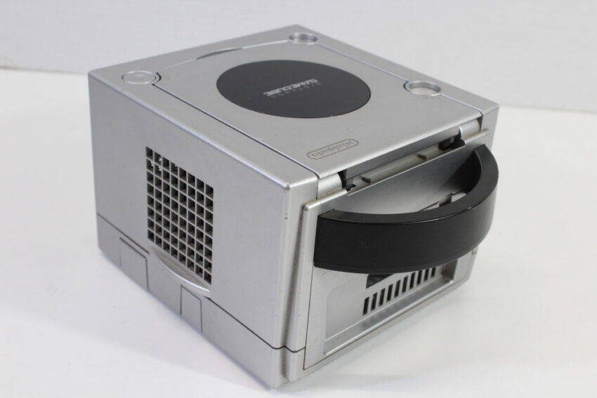 Nintendo GameCube OEM Replacement Shell Only Platinum Silver DOL-001 (For Parts or Repair) Nintendo GameCube GC