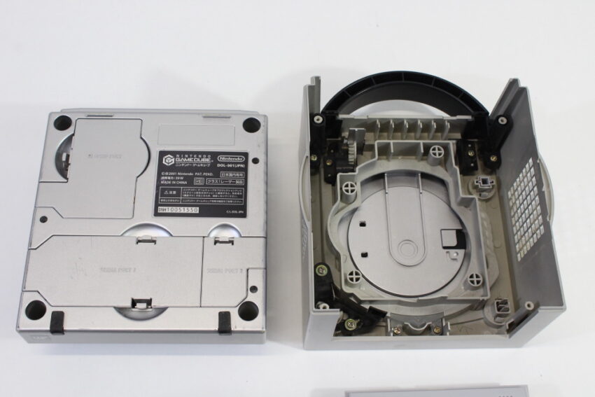 Nintendo GameCube OEM Replacement Shell Only Platinum Silver DOL-001 (For Parts or Repair) Nintendo GameCube GC