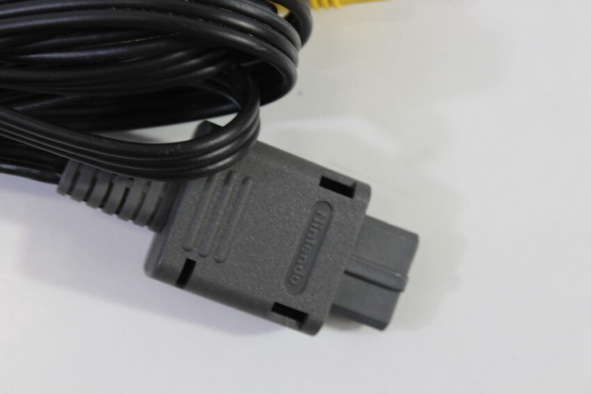 OEM Nintendo RCA AV Cable GC SNES N64 SFC Cosmetic Wear (B)