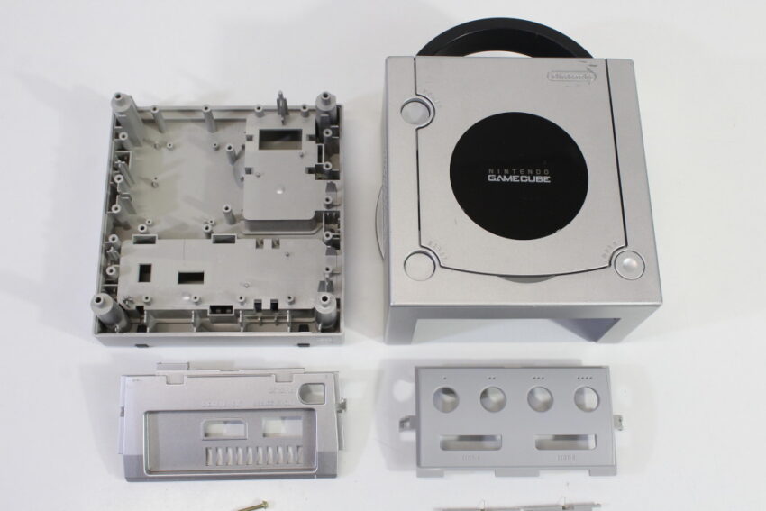 Nintendo GameCube OEM Replacement Shell Only Platinum Silver DOL-001 (For Parts or Repair) Nintendo GameCube GC