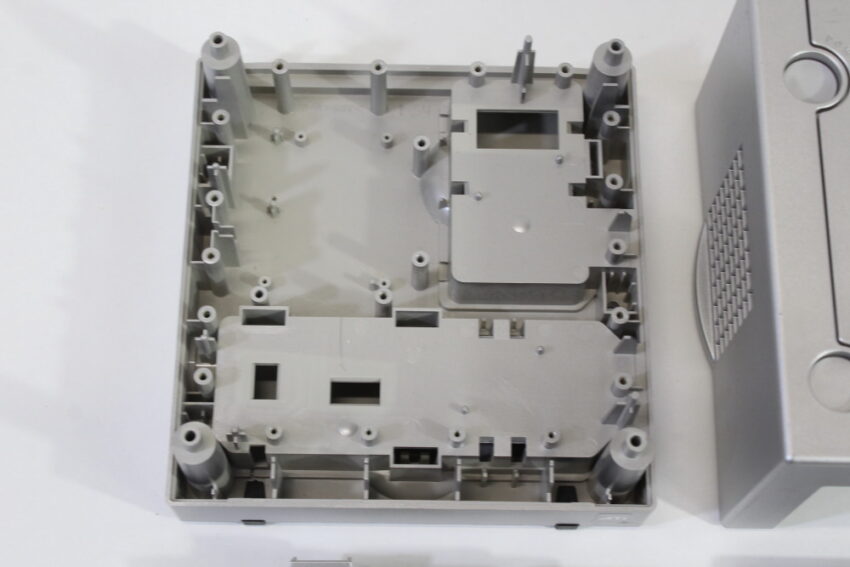 Nintendo GameCube OEM Replacement Shell Only Platinum Silver DOL-001 (For Parts or Repair) Nintendo GameCube GC