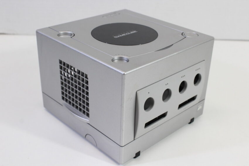 Nintendo GameCube OEM Replacement Shell Only Platinum Silver DOL-001 (For Parts or Repair) Nintendo GameCube GC