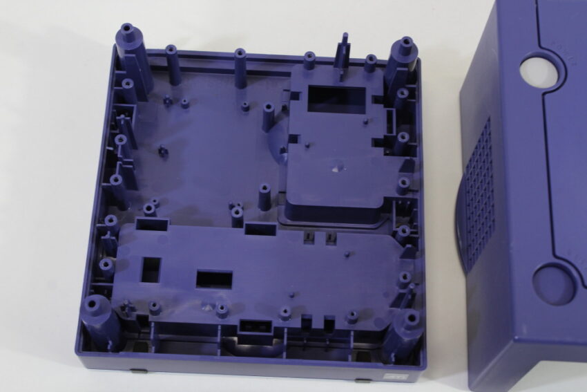 Nintendo GameCube OEM Replacement Shell Only Indigo Purple DOL-001 (For Parts or Repair) Nintendo GameCube GC