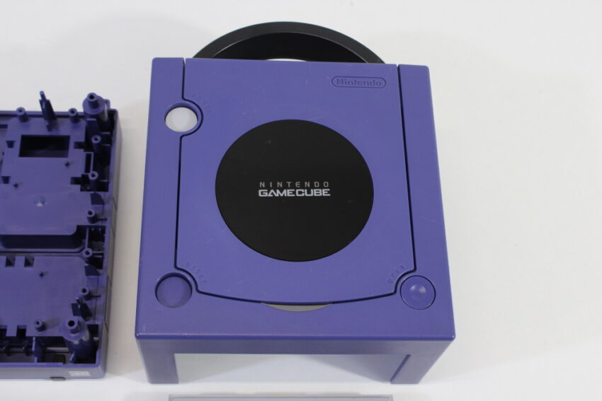 Nintendo GameCube OEM Replacement Shell Only Indigo Purple DOL-001 (For Parts or Repair) Nintendo GameCube GC
