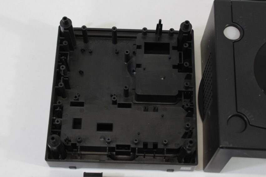 Nintendo GameCube OEM Replacement Shell Only Jet Black DOL-001 (For Parts or Repair) Nintendo GameCube GC