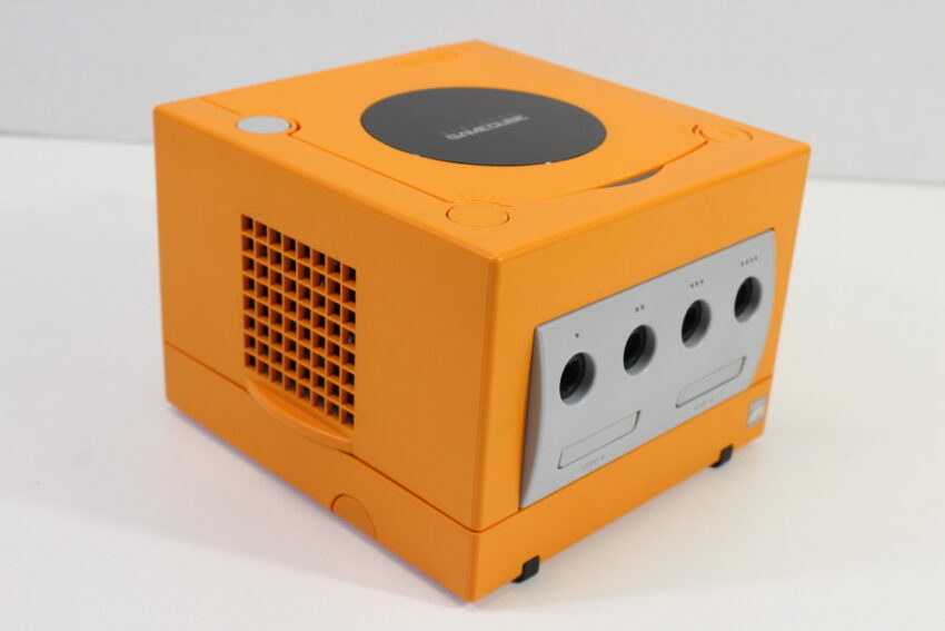 Nintendo GameCube Spice Orange Console & Controller AC Adapter AV Cable GC Play US Region Games (B)